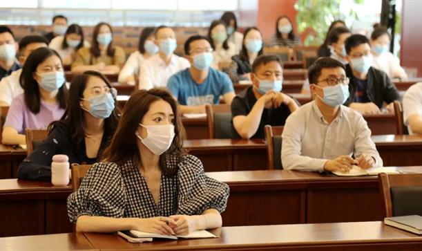 2024奥门原料免费资料组织收看成都市第十四次党代会开幕大会直播
