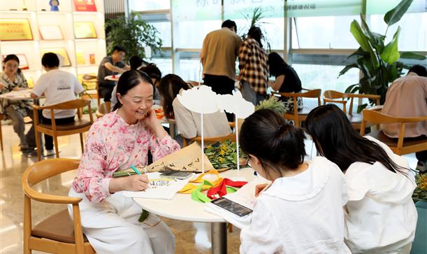 2024奥门原料免费资料开展端午节系列活动