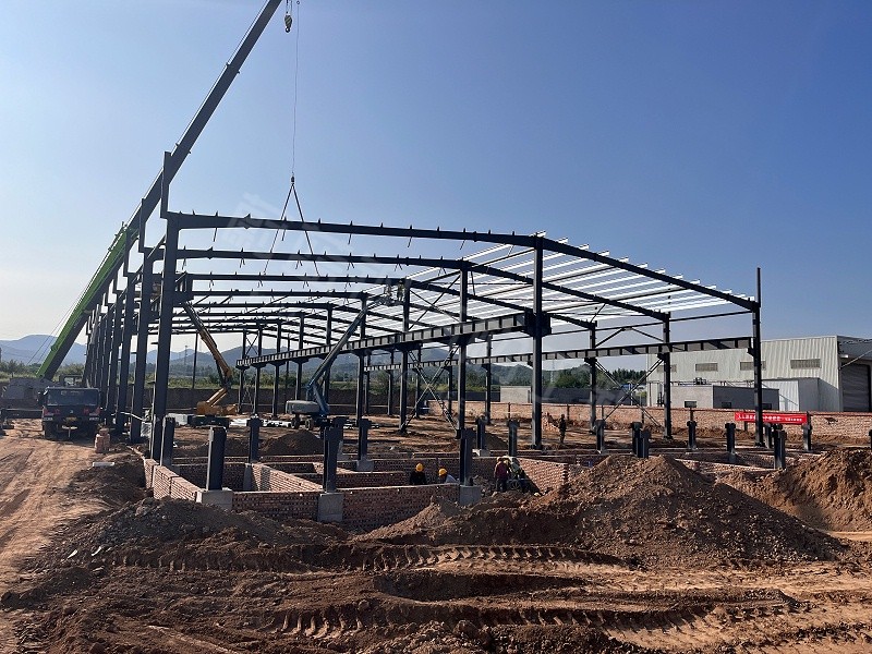 揭秘钢结构厂房造价：从地基到屋面的成本分解