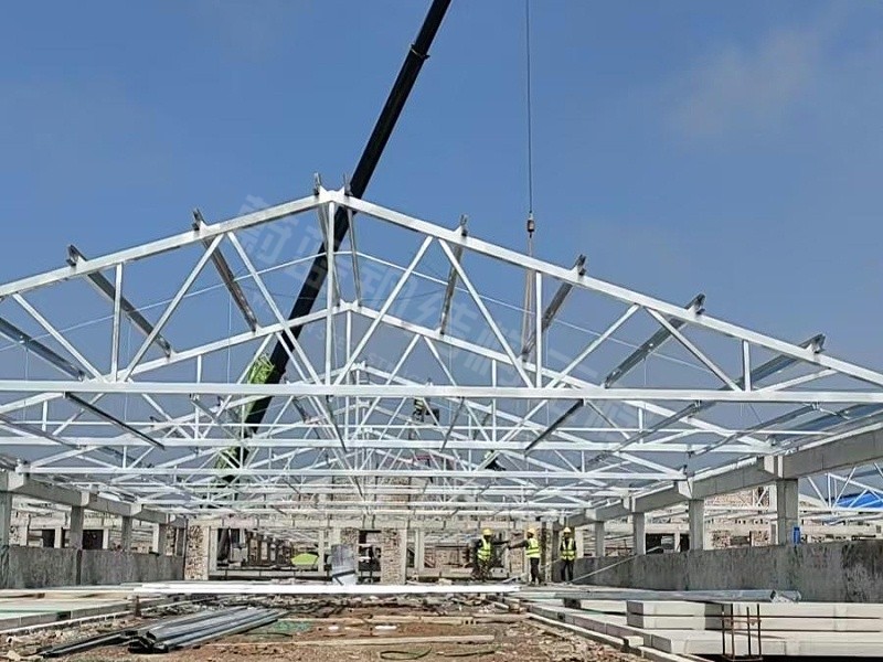 钢结构厂房包工包料多少钱，哪些钱不能省？