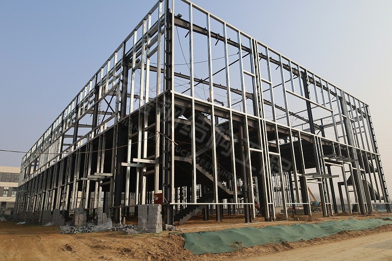 大吨位吊车钢结构工业厂房的关键：吊车梁设计规范与疲劳计算要点