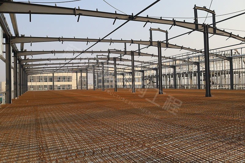 大吨位吊车钢结构工业厂房的关键：吊车梁设计规范与疲劳计算要点